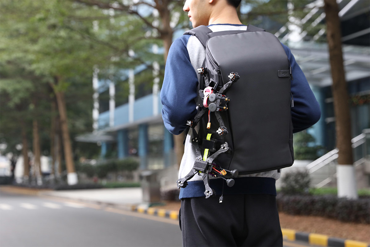 กระเป๋าเป้สะพายหลัง DeLong Uni - Drone Carrying Bag บทวิจารณ์และราคา